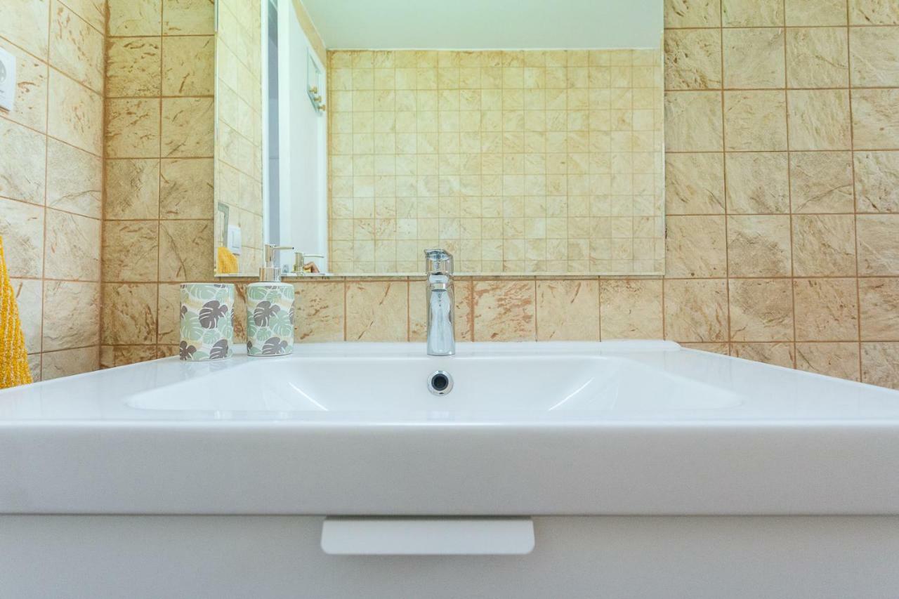 Cozy Apartment In Salinetas Beach. Bagian luar foto